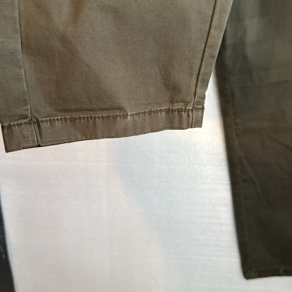 J. CREW Slouchy Boyfriend Chino Olive Green 100% Cotton Pleated Pants . Size 25 - Picture 3 of 7